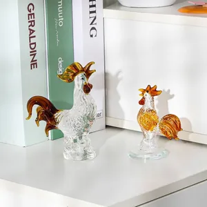 Set di statuette di gallo in vetro ambrato per la decorazione da tavolo moderna e chic