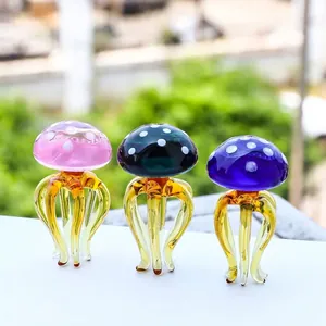 Ensemble de trois figurines colorées en verre de méduse champignon aux pattes translucides
