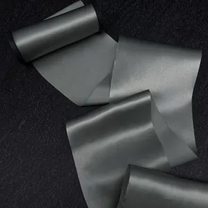 Eleganti nastri di seta argento per decorazioni matrimonio fai-da-te e confezioni regalo
