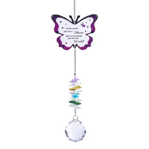 Attrape-soleil papillon violet avec cristaux arc-en-ciel et boule de verre facettée