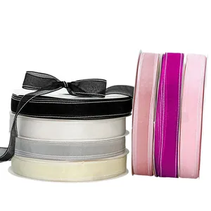 Assortiment gaaslintspoelen met decoratieve stiksels voor knutselen en geschenkverpakking
