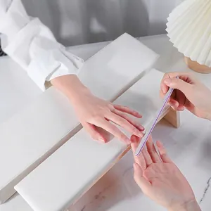 Reposabrazos Profesional para Uñas Estilo Ruso Cojín para Manos Con Soporte de Madera Ergonómico Cuero PU Inclinado para Manicura Salón Hogar