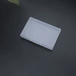 Vue détaillée d'une boîte de rangement en plastique PP transparent de 1,8 cm