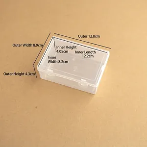 Vista detallada de las dimensiones externas e internas de una caja de plástico transparente.
