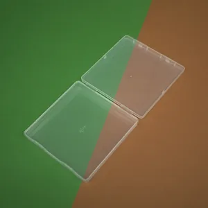 Détail de la boîte de rangement en plastique PP transparent pour bijoux avec couvercle