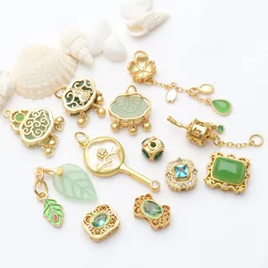 Traditionelle chinesische vergoldete Anhänger mit Jade für die Schmuckherstellung