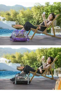 Grandes bolsas de cosméticos de viaje impermeables mostradas en una relajante piscina exterior.