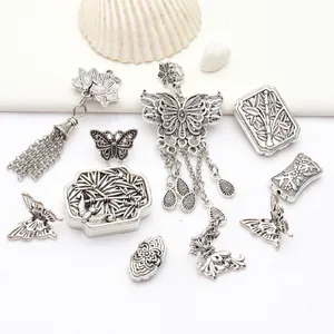Pendentifs en Alliage de Ton Argent Tibétain Rétro Papillon Lotus pour la Fabrication de Bijoux DIY Accessoires Ethniques à Gland