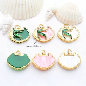 Pendentif Verrou Ruyi Chinois Rétro en Cuivre Plaqué Or Avec Incrustation d'Imitation de Jade Motif Bambou Charme de Nuage pour Création de Bijoux DIY