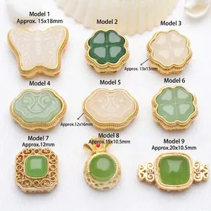 Detailansicht von 9 Arten antiker Gold-Abstandshalterperlen mit Maßen für DIY-Schmuck.