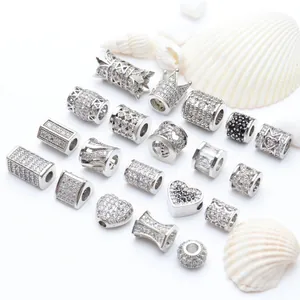 Makroansicht von Zirkonia-Perlen in verschiedenen Formen für DIY-Schmuck