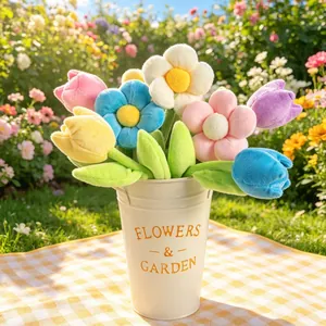 Bouquet di tulipani e girasoli di peluche colorati per la decorazione della casa