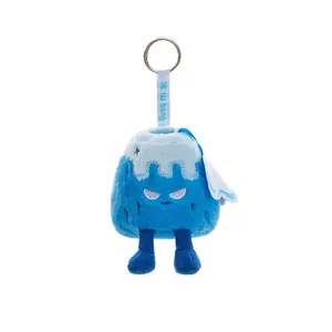 Schattige pluche sneeuwberg sleutelhanger met nors gezicht en een blauw lintje