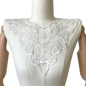 Elegant white floral embroidered lace fake collar for DIY garment neckline decoration