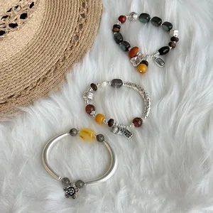 Pulseras de plata S925 hechas a mano con cuentas de cristal natural y dijes vintage