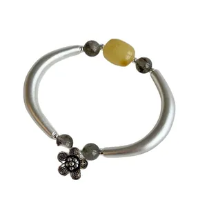 Pulsera de plata S925 hecha a mano con cristal natural, piedra amarilla y flor
