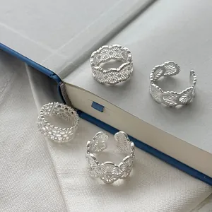 925 Sterling Silver Lace Hollow Ring For Women Fashion Rhinestone Inlaid Open Finger Ring Vintage Palace Style Jewelry Gift