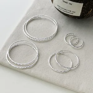 Pendientes de Aro de Plata de Ley 925 Corte de Diamante Moda Brillante Cielo Estrellado Pendientes Redondos para Mujer Joyería