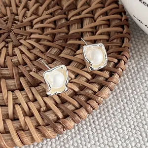Minimalist 925 sterling silver irregular square stud earrings with elegant white pearl
