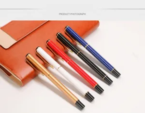 Stylos roller en métal de qualité supérieure en cinq couleurs avec carnet