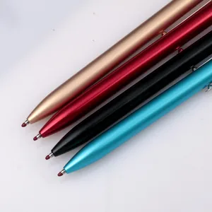 Set aus schlanken Metall-Kugelschreibern in verschiedenen Farben mit mattem Finish