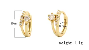 Détail des boucles d'oreilles créoles en argent S925 et zircon avec dimensions 10mm