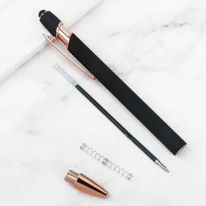 Αποσυναρμολογημένο μεταλλικό στυλό rose gold με μαύρο ματ σώμα αλουμινίου και ανταλλακτικό