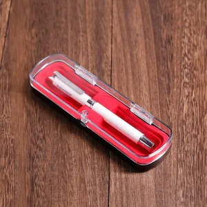 Estuche de regalo transparente minimalista para bolígrafo con forro rojo y blanco