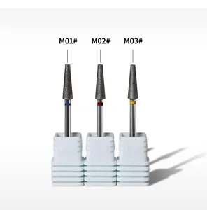 Détail de trois embouts de ponceuse à ongles russes en diamant M01 M02 et M03