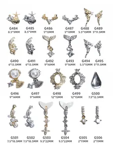Assortiment de breloques de luxe en zircon et perles avec queue de sirène