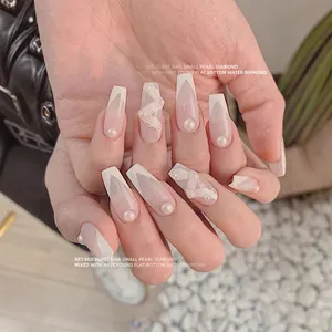 Set decorazione unghie 12 griglie con perle e diamanti a fondo piatto su punte bianco panna