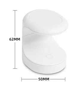 Détails montrant les dimensions de la mini lampe UV portable blanche : 62mm par 50mm