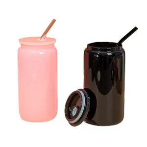 Set of two 500ml glass soda can cups with straws and matching lids in pink and black colors