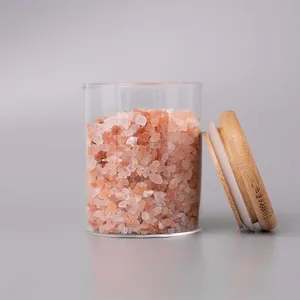 Barattolo in vetro borosilicato con coperchio in bambù e sale rosa dell'Himalaya