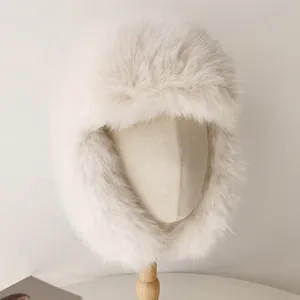 Sombrero de trampero de piel sintética blanca premium para el calor del invierno