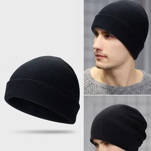 Klassische schwarze Strickmütze für Herren und Damen, vielseitige Herbst-Winter-Beanie
