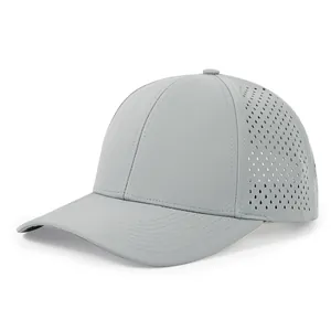 Cappellino da baseball grigio ad asciugatura rapida in mesh traspirante con fori laser