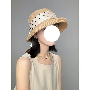 Cappello da sole elegante in paglia stile francese con nastro a pois per le vacanze