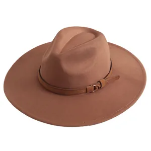 Chapeau fedora classique en laine marron avec large bord et ceinture en cuir