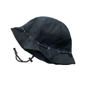 Vintage schwarzer Fischerhut mit Kordelzug und tragbarem Münzbeutel-Design für Sommer