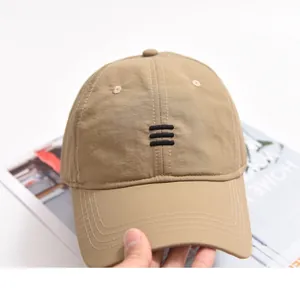 Atmungsaktive Khaki-Schnelltrocknungs-Baseballkappe für große Köpfe mit 3-Balken-Logo