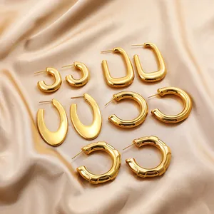 Orecchini a Cerchio a U Spessi Personalizzati in Acciaio Inossidabile Placcato Oro 18K Orecchini a Bottone Geometrici Minimalisti Chunky per Donna Gioielli Regalo
