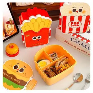 Detailansicht süßer Bento-Boxen in Lebensmittelform mit Innenfächern und Lunch-Set