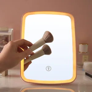 Specchio per trucco LED portatile con luce calda per un tavolo da toeletta professionale