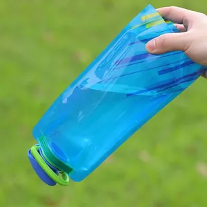 Lekvrije opvouwbare blauwe waterzak voor wandelen, fietsen en kamperen in de buitenlucht