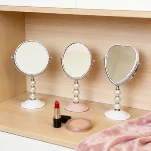 Elegante Schminkspiegel mit Perlenständer in Herzform, rund und oval für den Tisch.