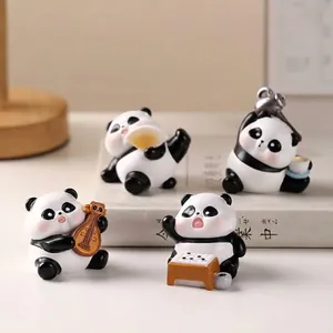 Set aus vier niedlichen Panda-Harzfiguren für kreative Tisch- und Autodekoration