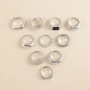 Elegantes 10-teiliges Ring-Set aus Silberlegierung mit minimalistischem Design