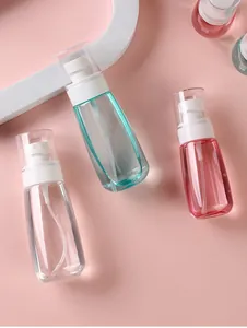 Hochwertige tragbare PET-Sprühflaschen in Klar, Blau und Rosa für die Reiseanwendung