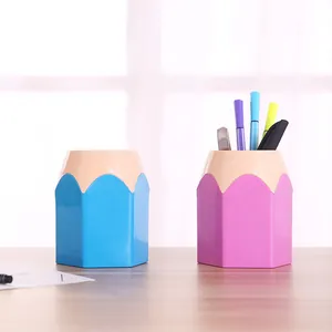 Kreative Schreibtisch-Organizer in Bleistiftform in Blau und Rosa für Studenten.